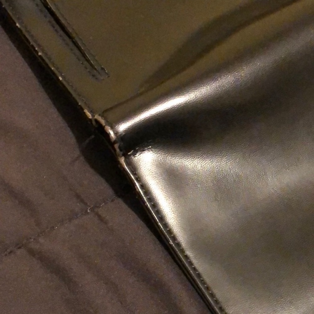 Guess Wallet - Picture 6 of 14